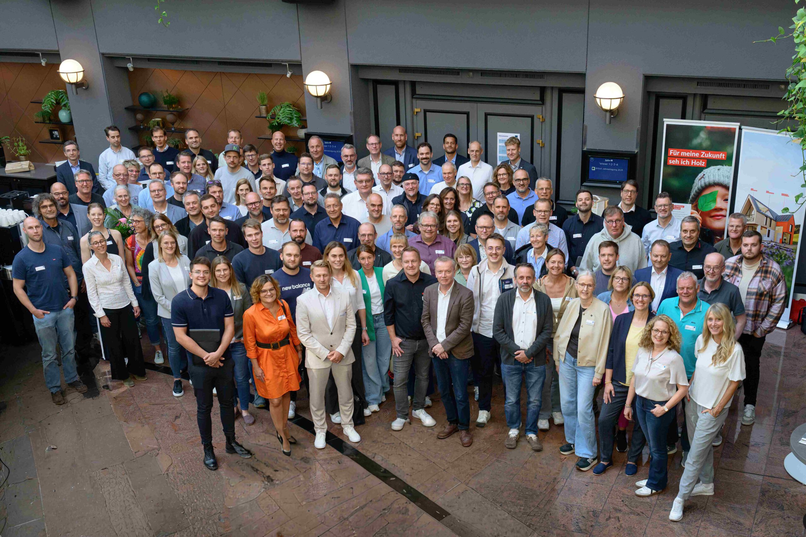 120 Teilnehmer kamen zum großen Netzwerktreffen der 81fünf, um sich über den modernen Holzbau auszutauschen